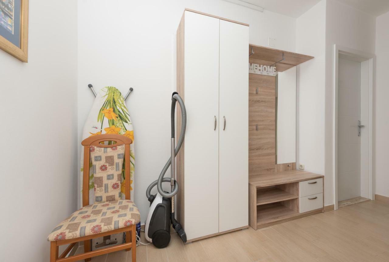 Apartmani Mona Makarska Bagian luar foto