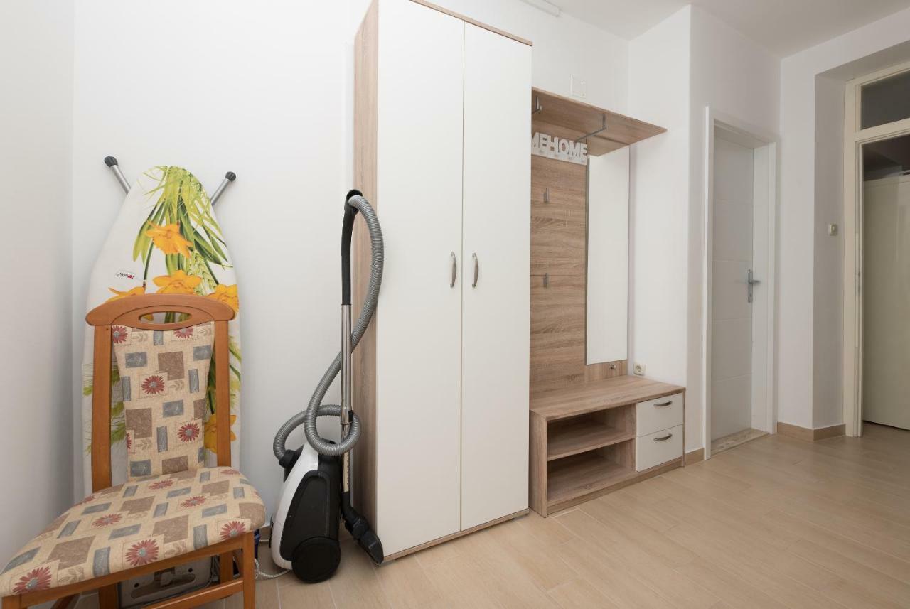 Apartmani Mona Makarska Bagian luar foto